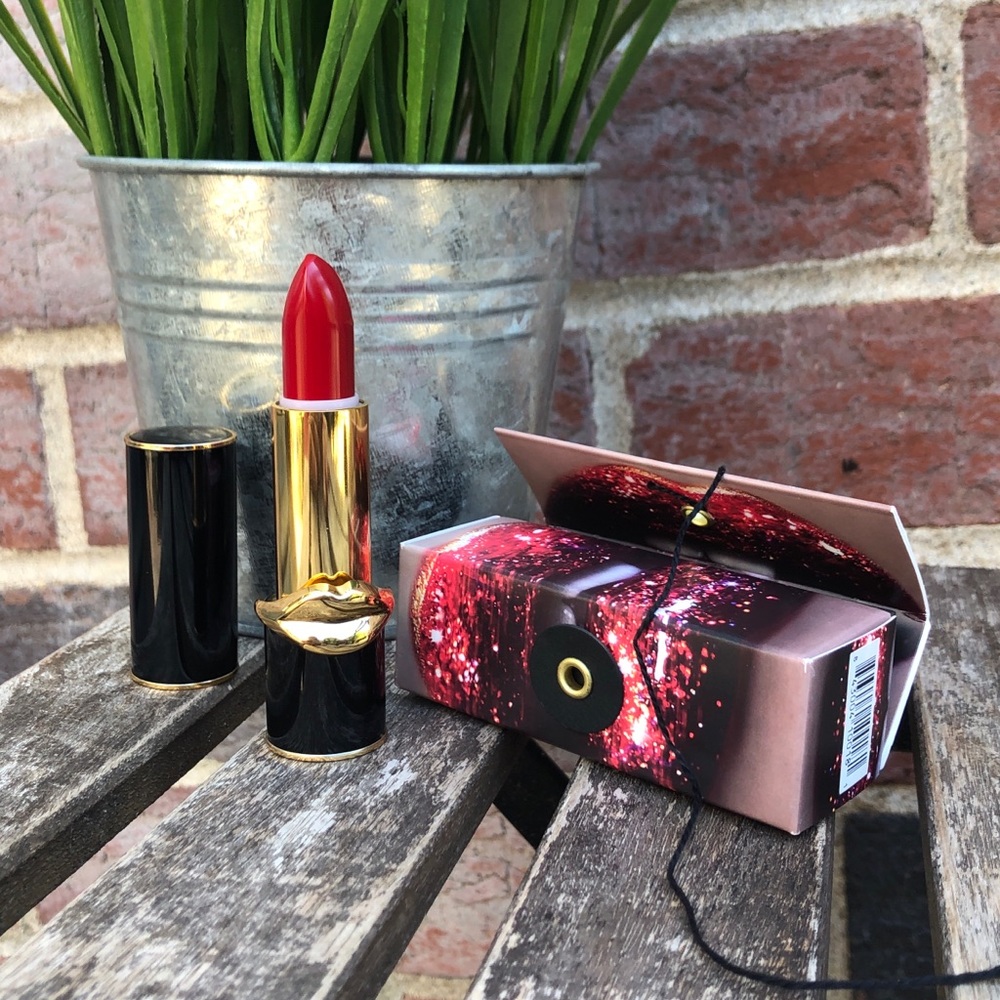 Pat Mcgrath LuxeTrance 419 “Major Red” Lipstick